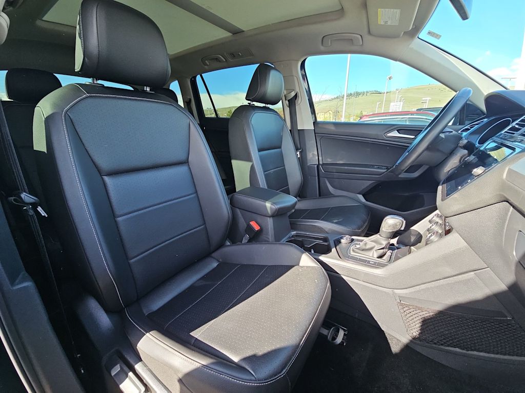 2021 Volkswagen Tiguan SE 12