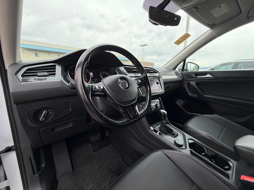 Thumbnail: 2019 Volkswagen Tiguan - 2
