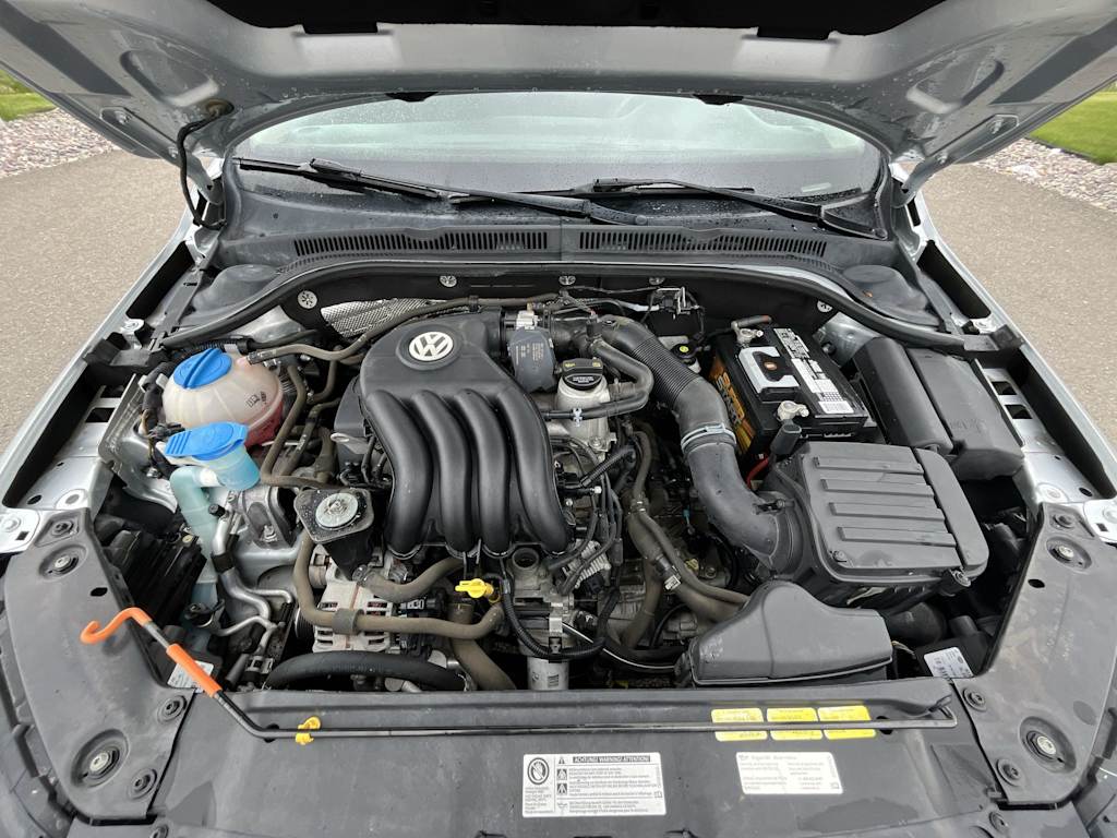 Thumbnail: 2014 Volkswagen Jetta - 9