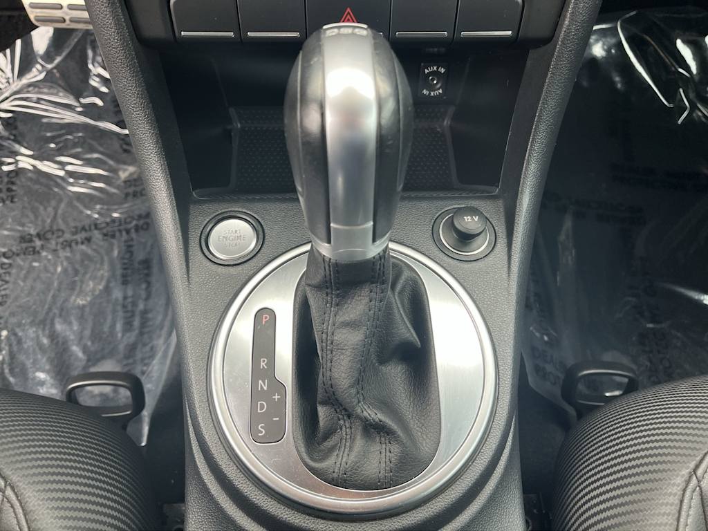 2015 Volkswagen Beetle R-Line 15