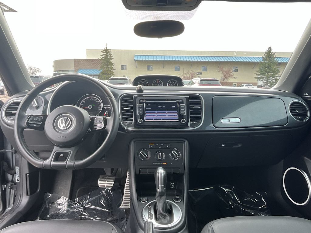 2015 Volkswagen Beetle R-Line 9