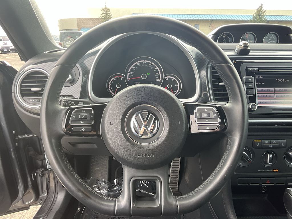 2015 Volkswagen Beetle R-Line 13