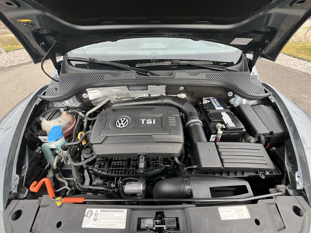 2015 Volkswagen Beetle R-Line 8