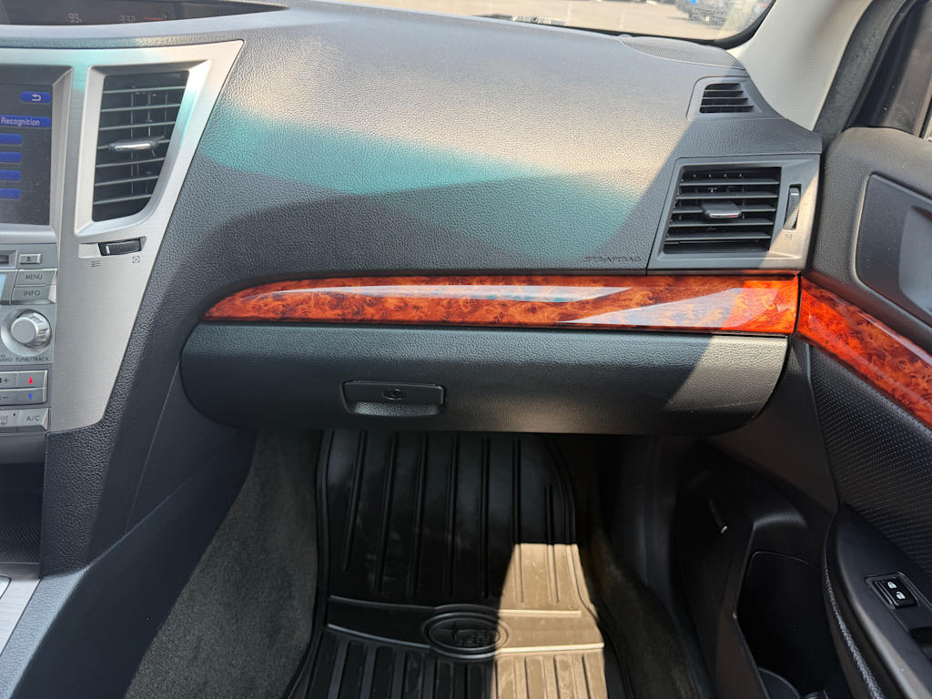 Thumbnail: 2012 Subaru Outback - 20
