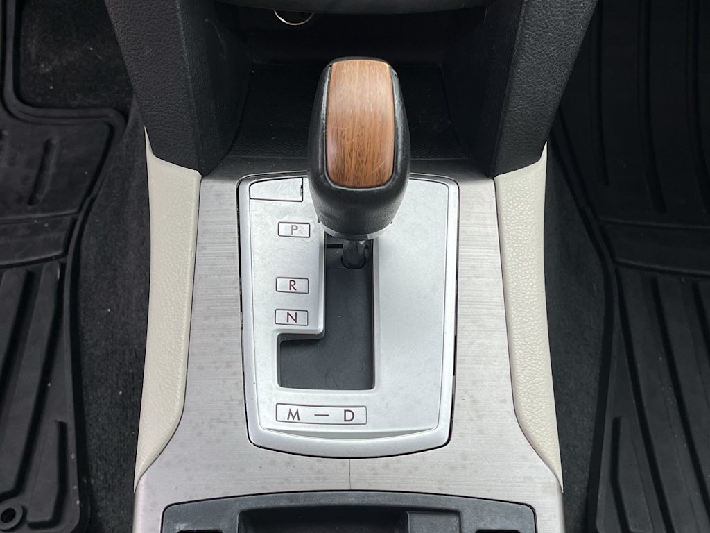 Thumbnail: 2014 Subaru Outback - 16