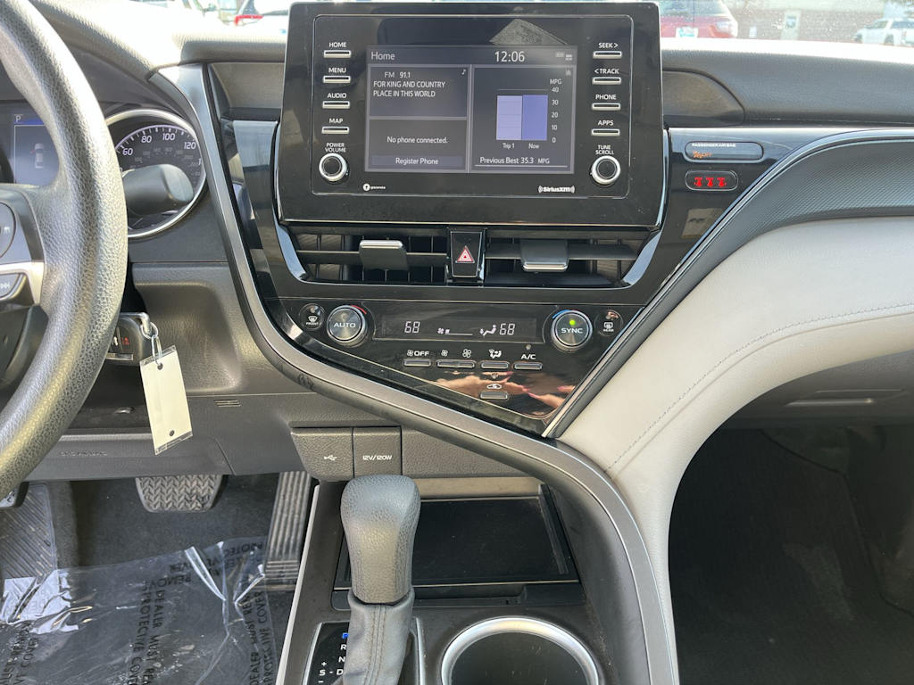 2022 Toyota Camry LE 15