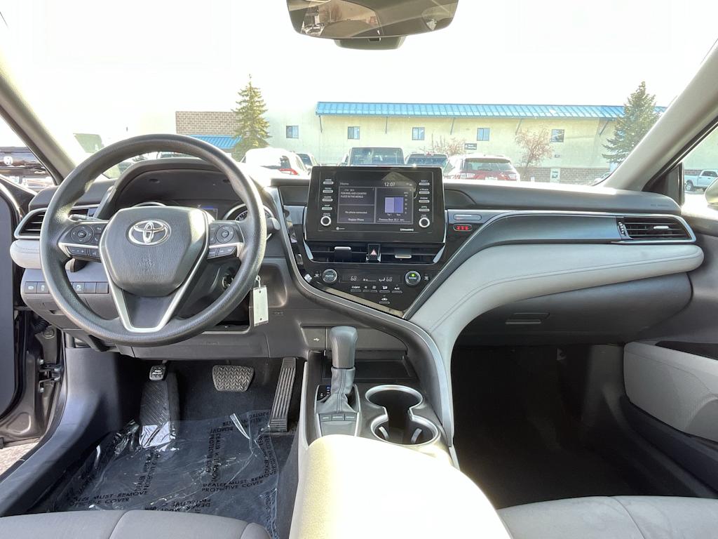 2022 Toyota Camry LE 10