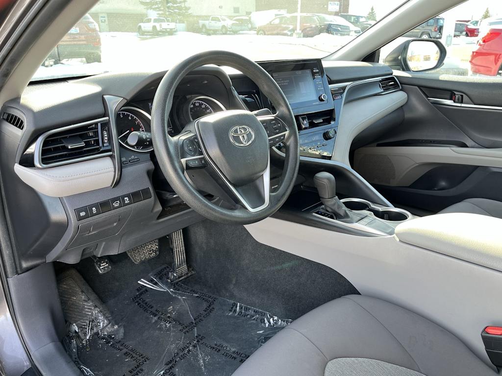 2022 Toyota Camry LE 2