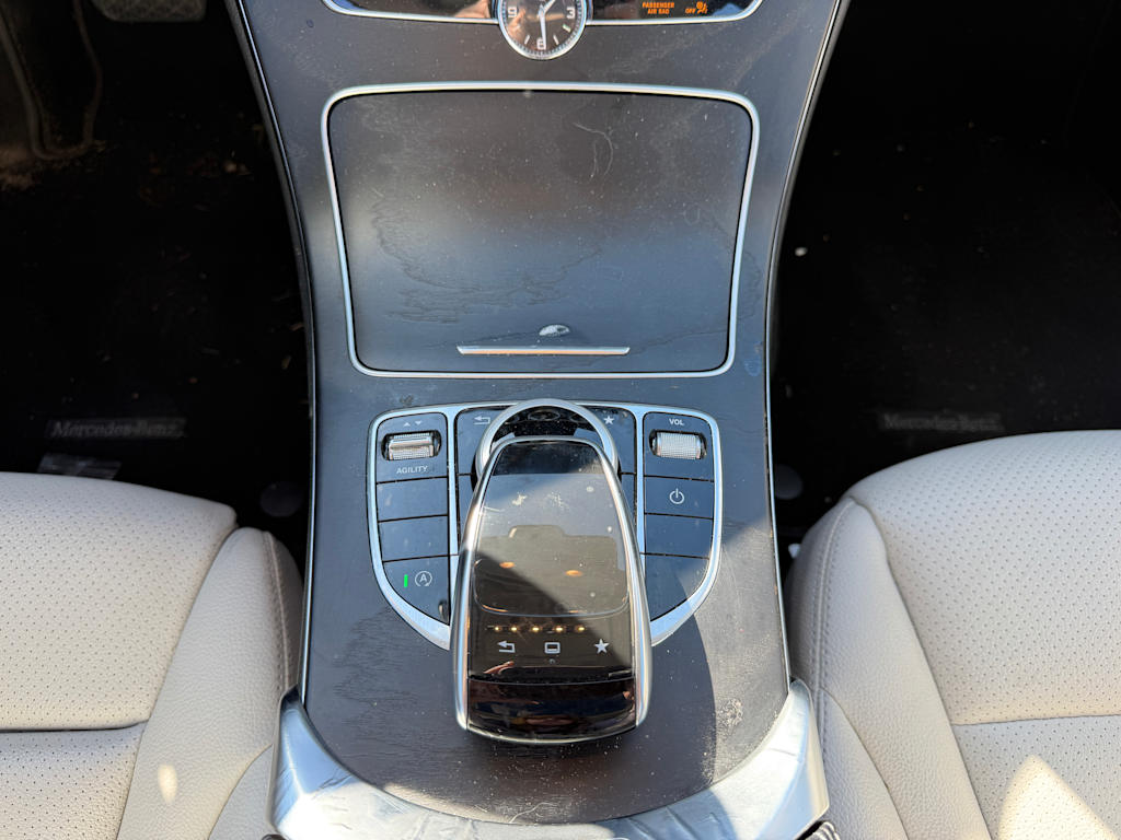 Thumbnail: 2015 Mercedes-Benz C-Class - 11