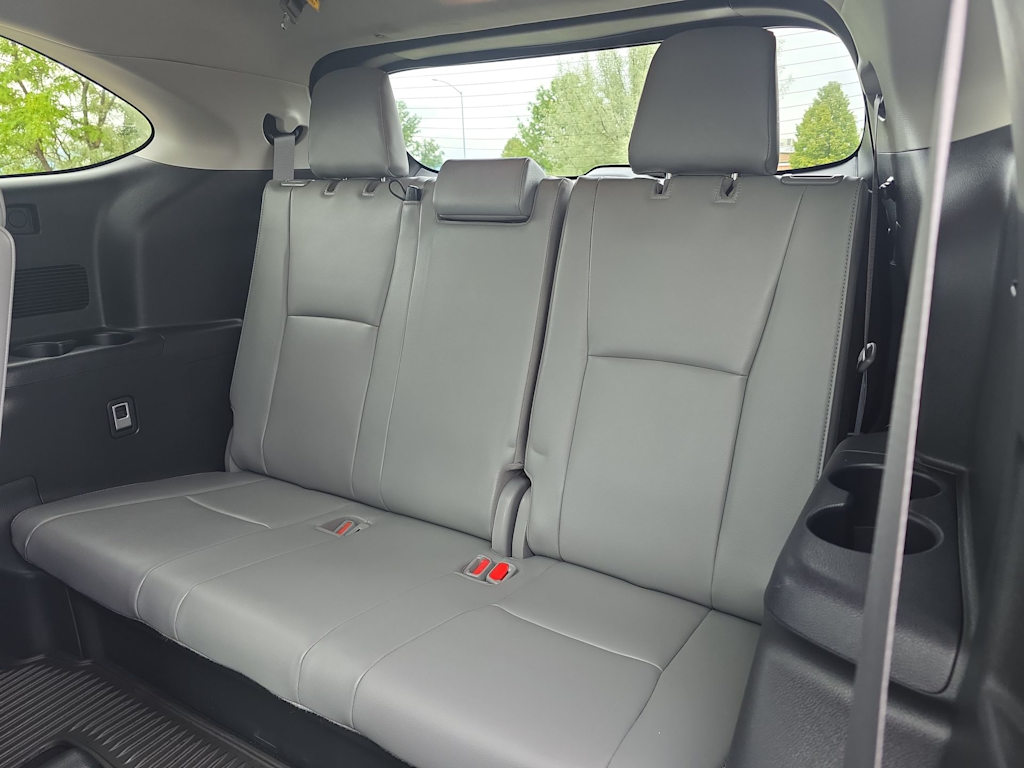 Thumbnail: 2021 Toyota Highlander - 22