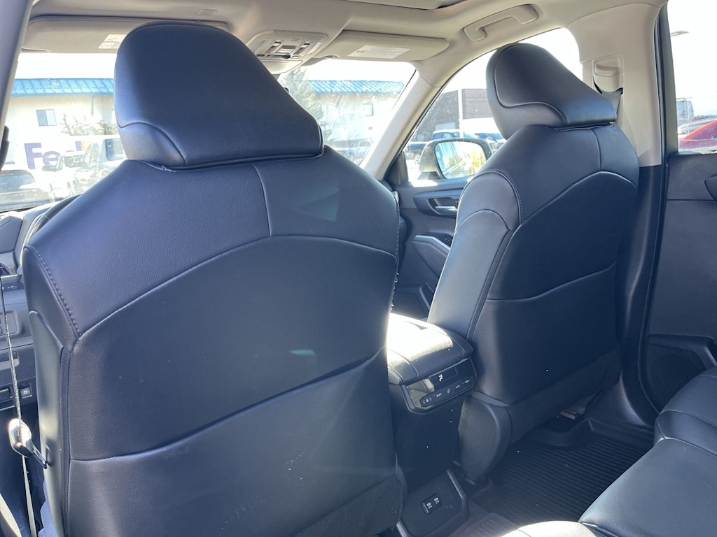 Thumbnail: 2021 Toyota Highlander - 12