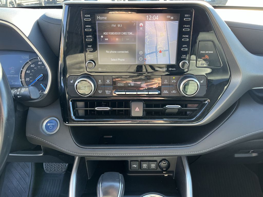 Thumbnail: 2021 Toyota Highlander - 15