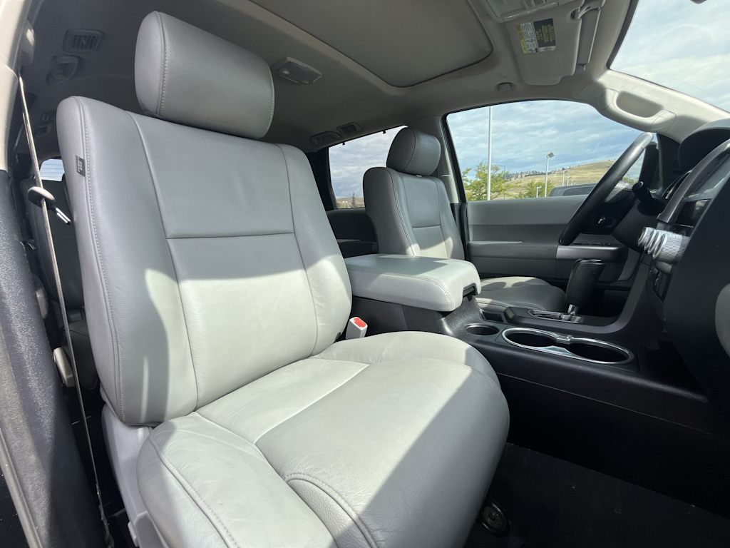 Thumbnail: 2020 Toyota Sequoia - 12