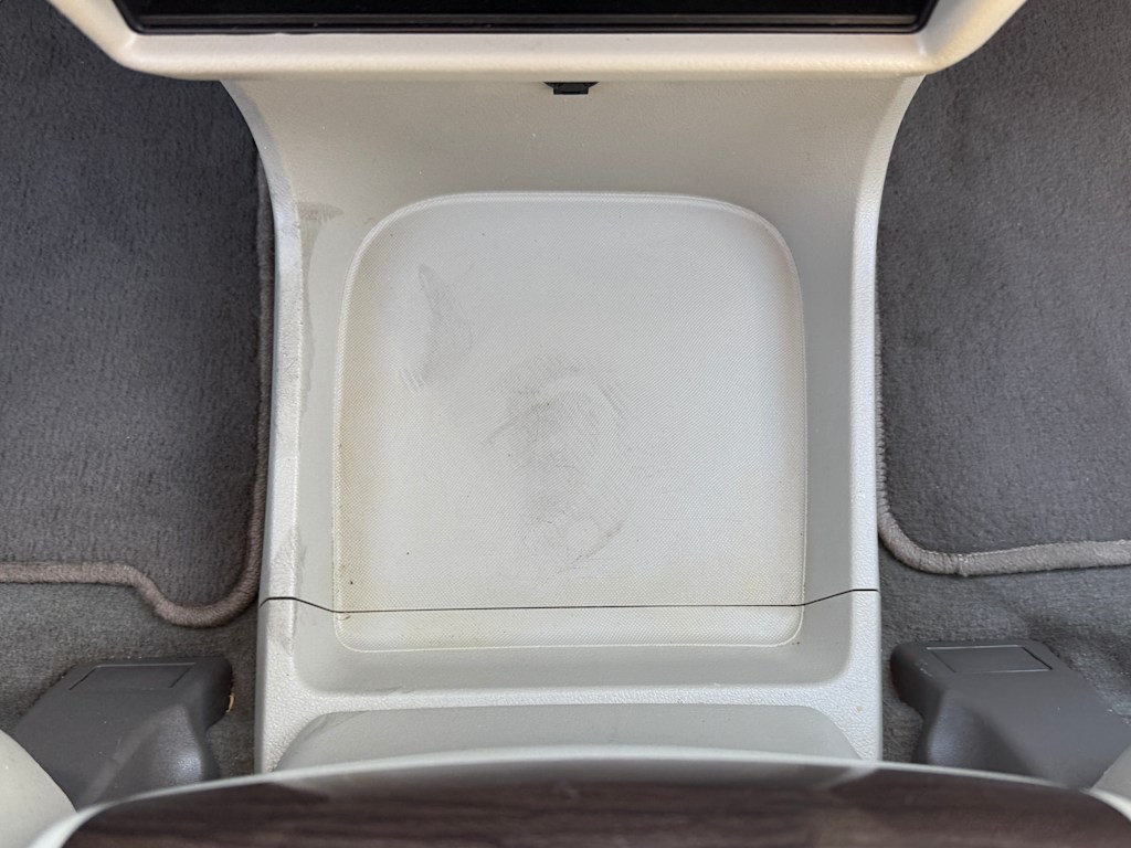 Thumbnail: 2020 Toyota Sienna - 22