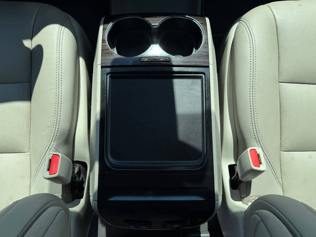 Thumbnail: 2020 Toyota Sienna - 9