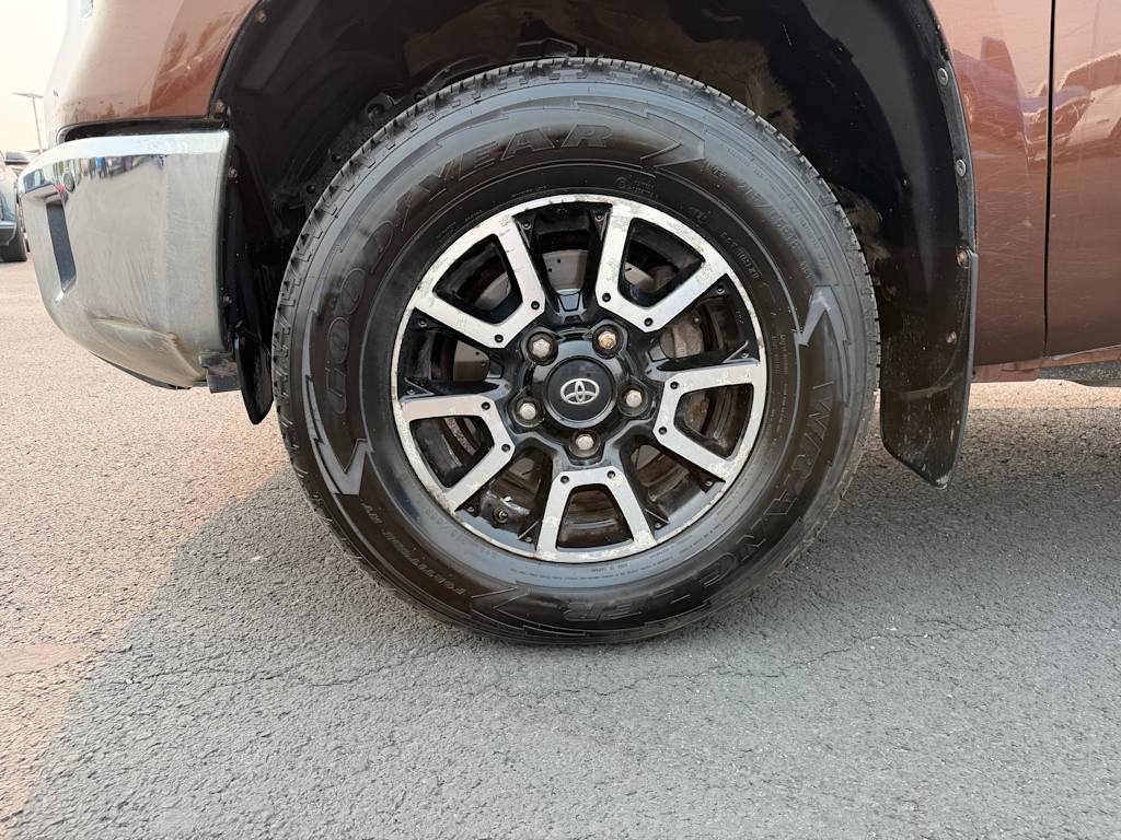 Thumbnail: 2015 Toyota Tundra - 5