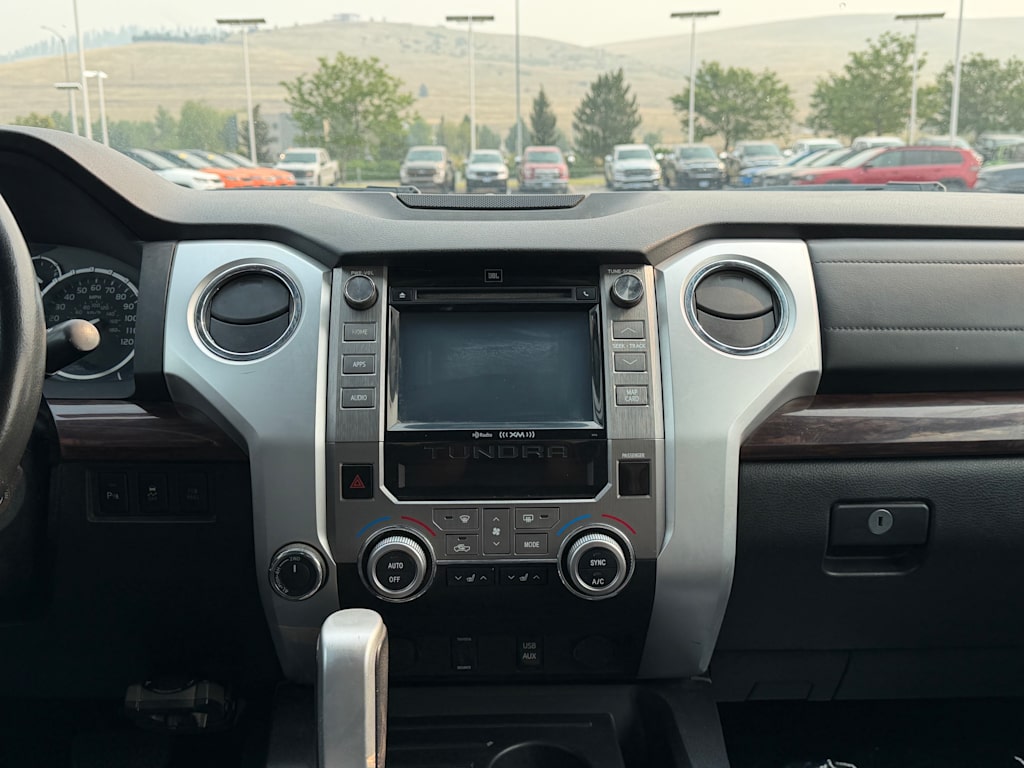 Thumbnail: 2015 Toyota Tundra - 11