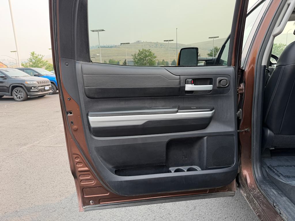Thumbnail: 2015 Toyota Tundra - 23