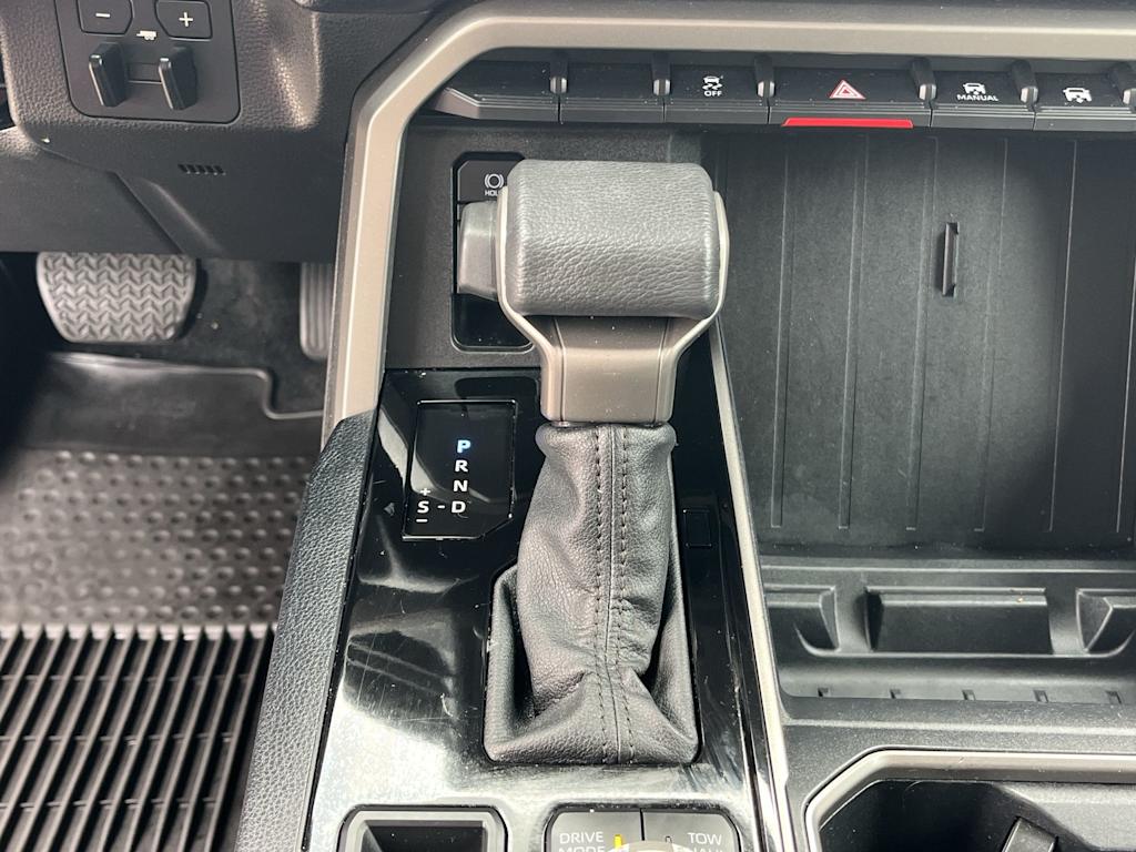 Thumbnail: 2022 Toyota Tundra - 16