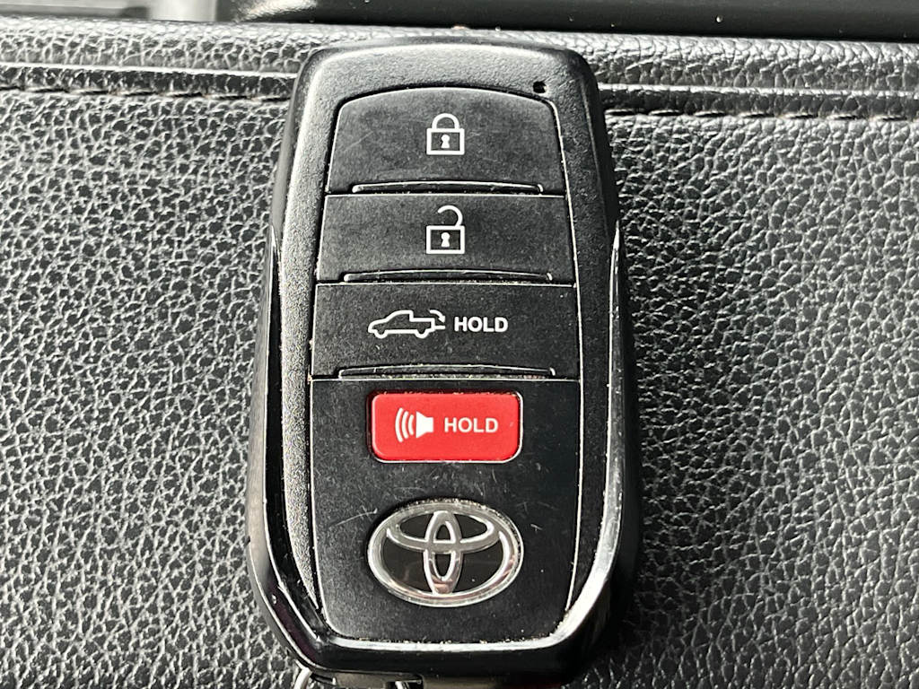 Thumbnail: 2022 Toyota Tundra - 19