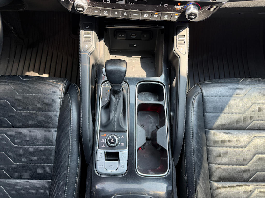Thumbnail: 2020 Kia Telluride - 23