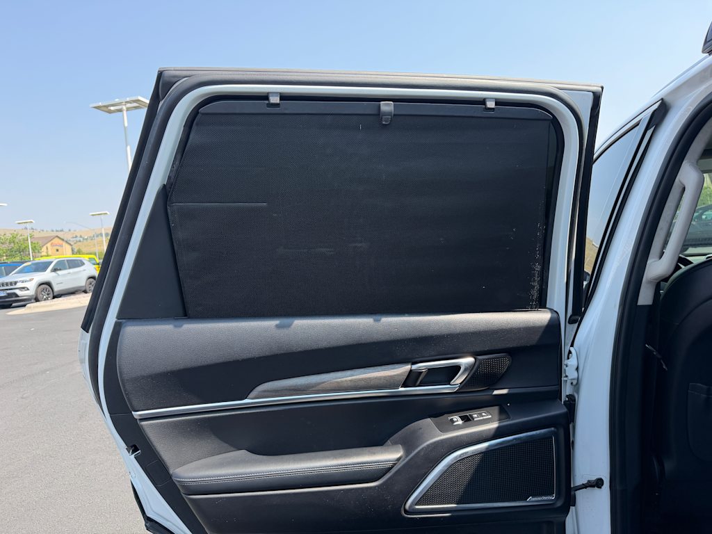 Thumbnail: 2020 Kia Telluride - 25