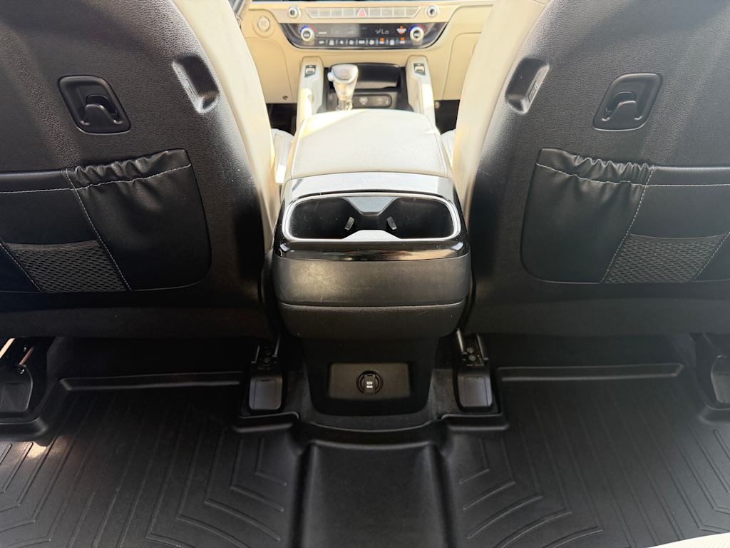 Thumbnail: 2024 Kia Telluride - 24