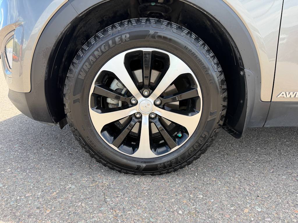 Thumbnail: 2016 Kia Sorento - 5