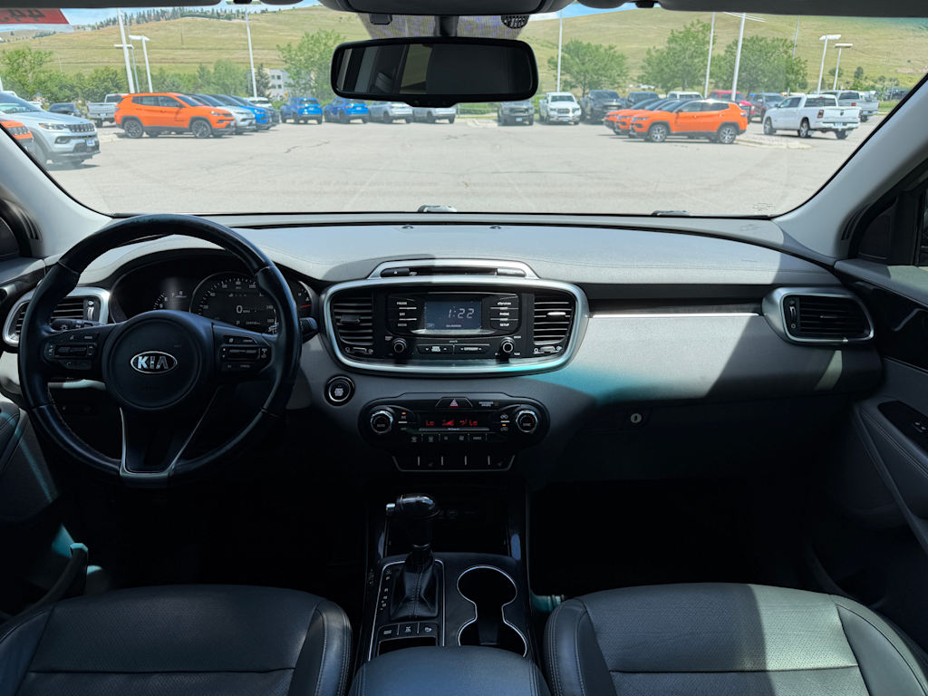 Thumbnail: 2016 Kia Sorento - 2