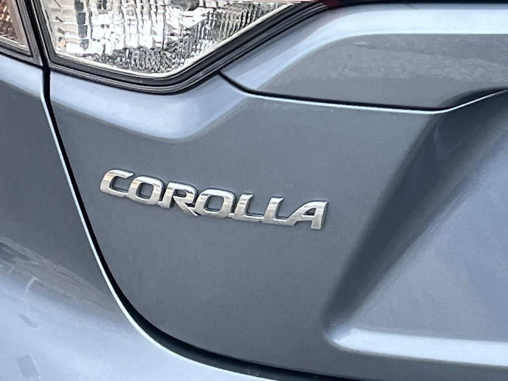 2020 Toyota Corolla LE 7