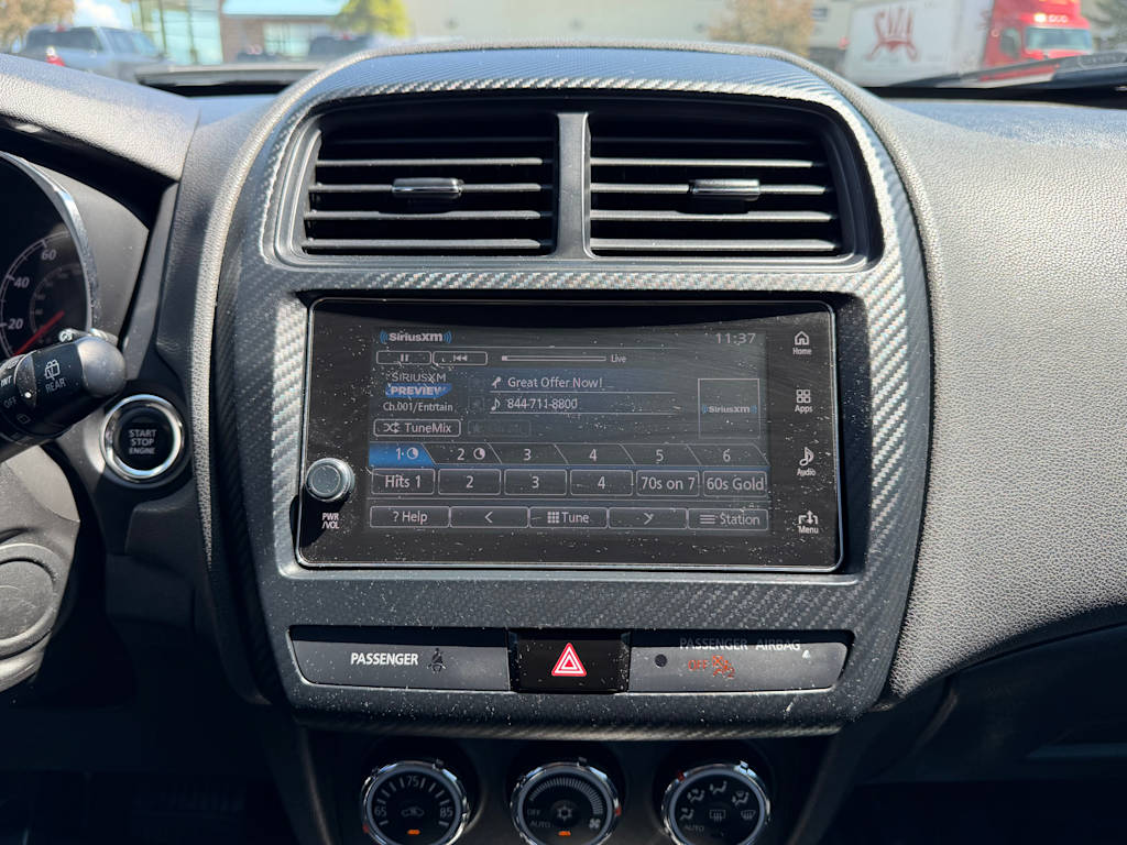 Thumbnail: 2018 Mitsubishi Outlander Sport - 11