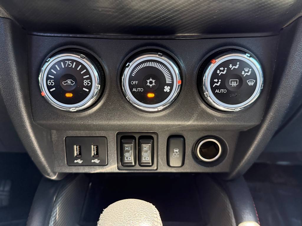 Thumbnail: 2018 Mitsubishi Outlander Sport - 21