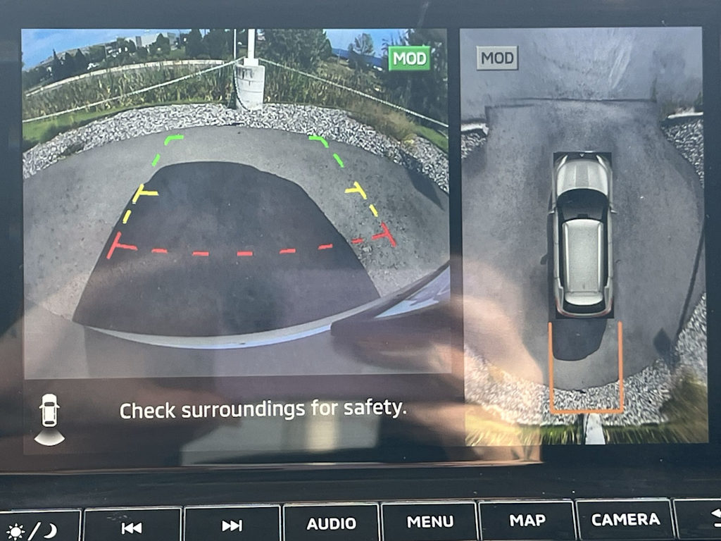 Thumbnail: 2024 Mitsubishi Outlander - 29