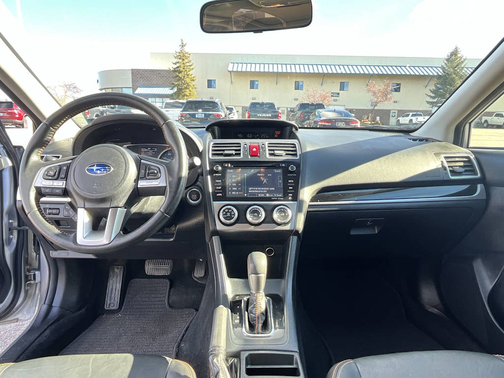 Thumbnail: 2017 Subaru Crosstrek - 10