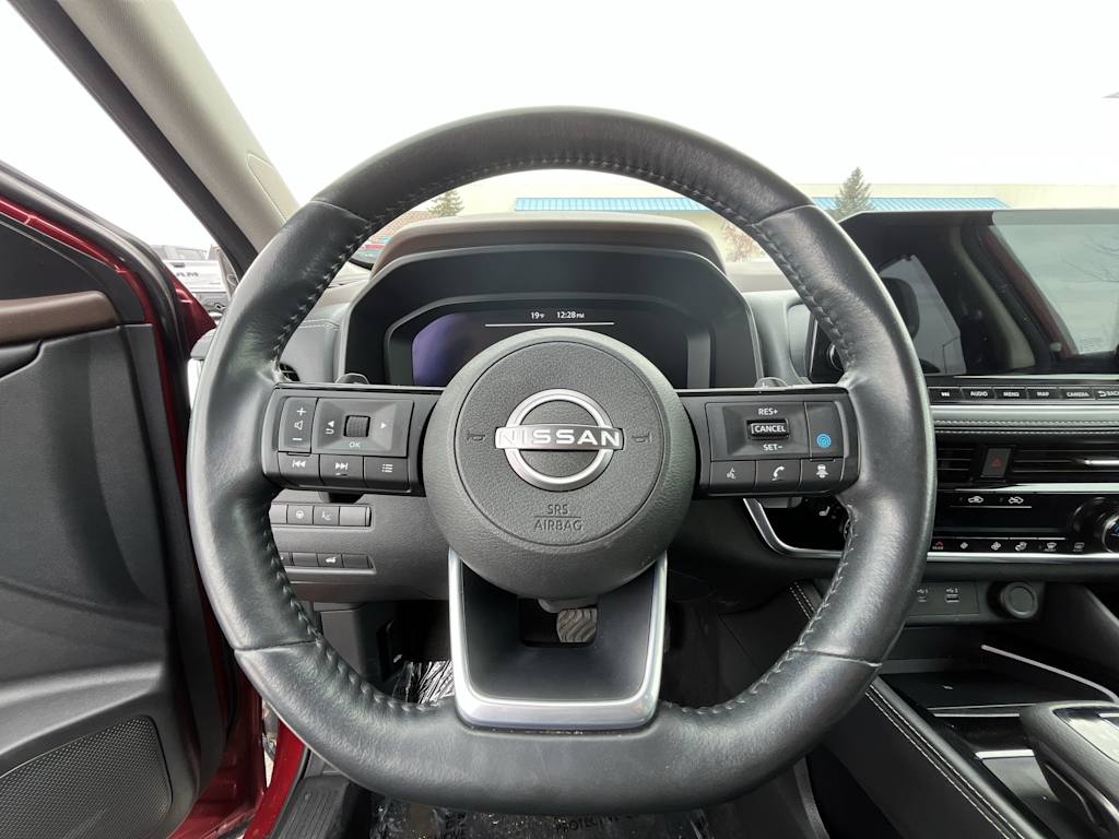 2023 Nissan Rogue Platinum 14