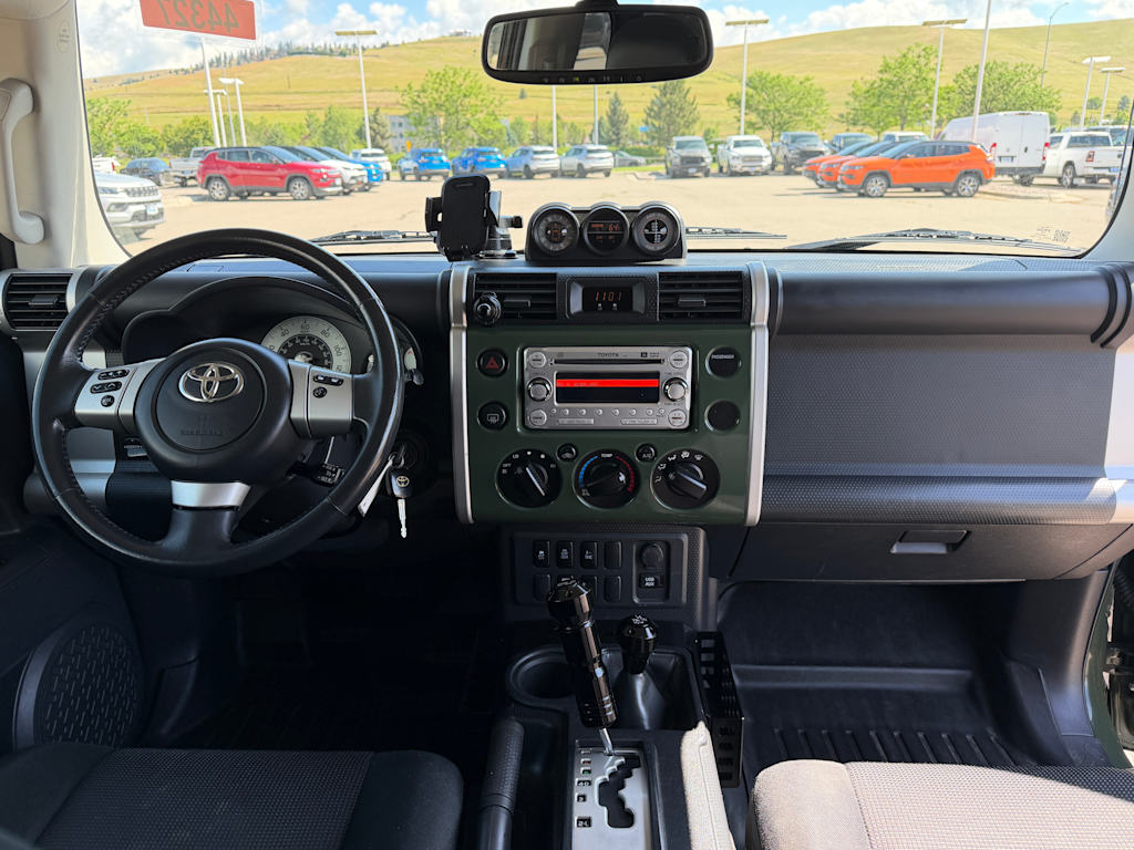 Thumbnail: 2014 Toyota FJ Cruiser - 2