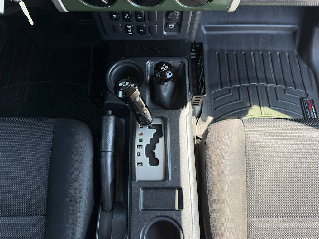 Thumbnail: 2014 Toyota FJ Cruiser - 11
