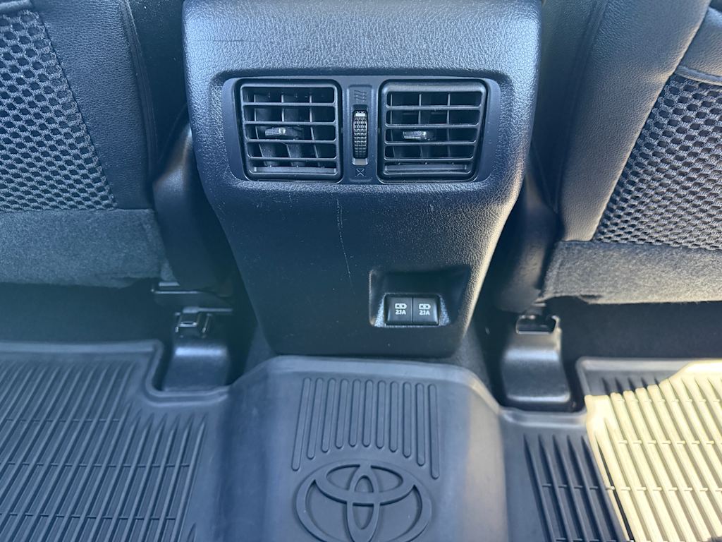 Thumbnail: 2020 Toyota 4Runner - 25