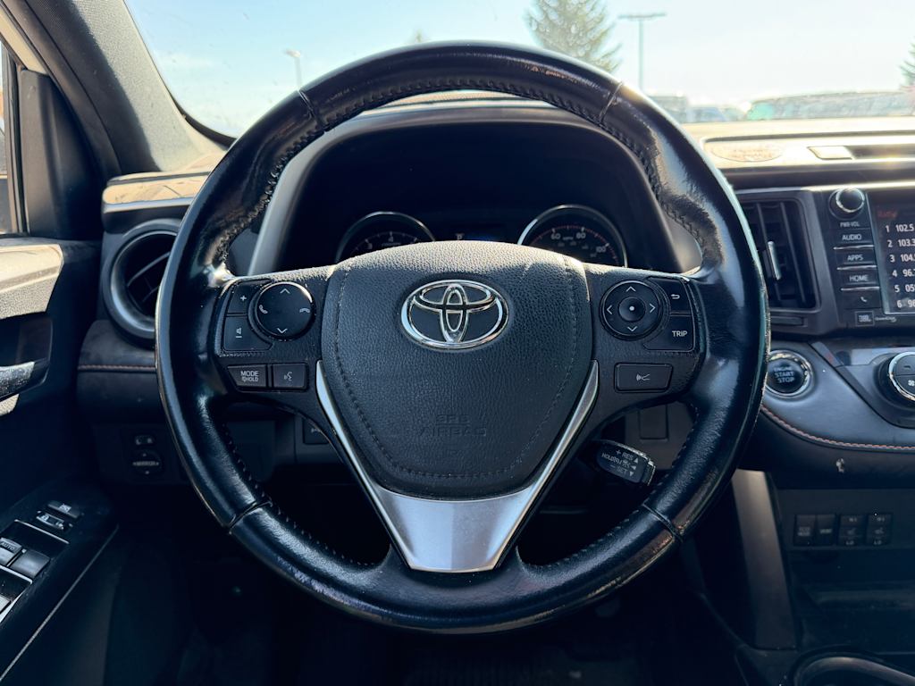 Thumbnail: 2018 Toyota RAV4 - 6