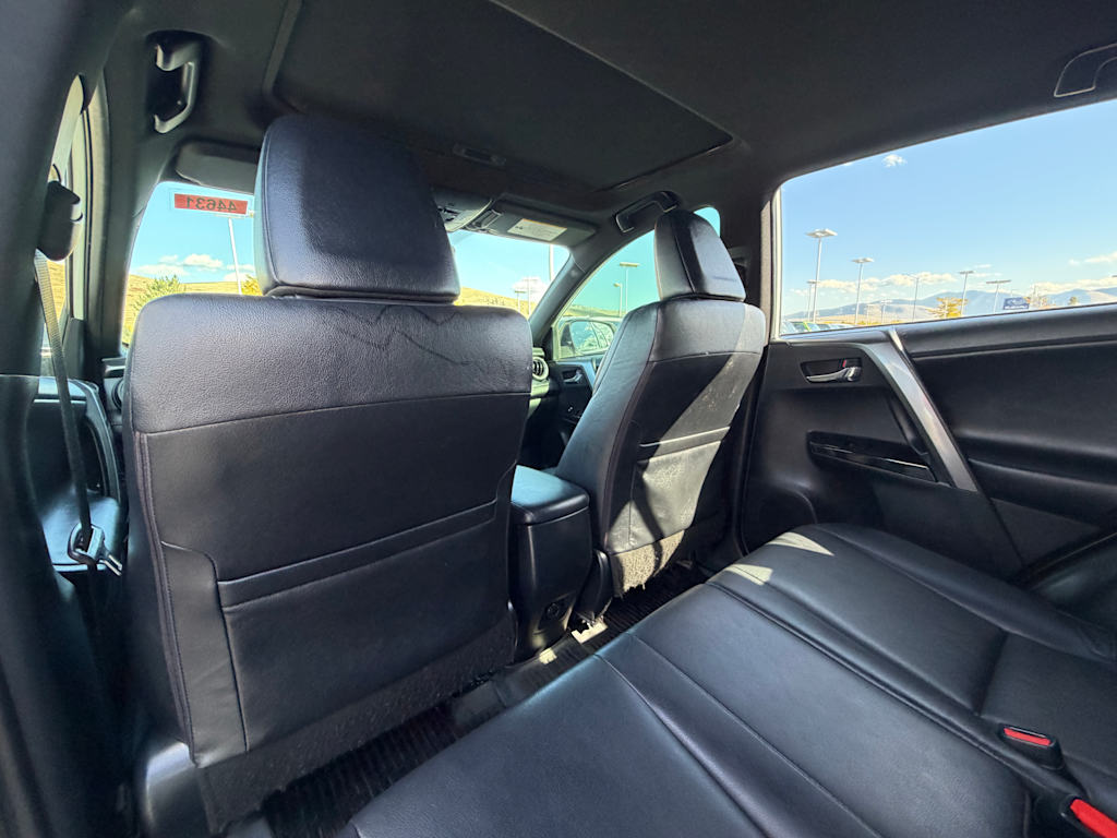 Thumbnail: 2018 Toyota RAV4 - 27