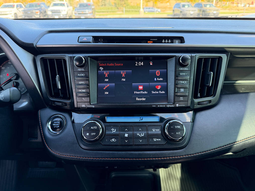 Thumbnail: 2018 Toyota RAV4 - 12