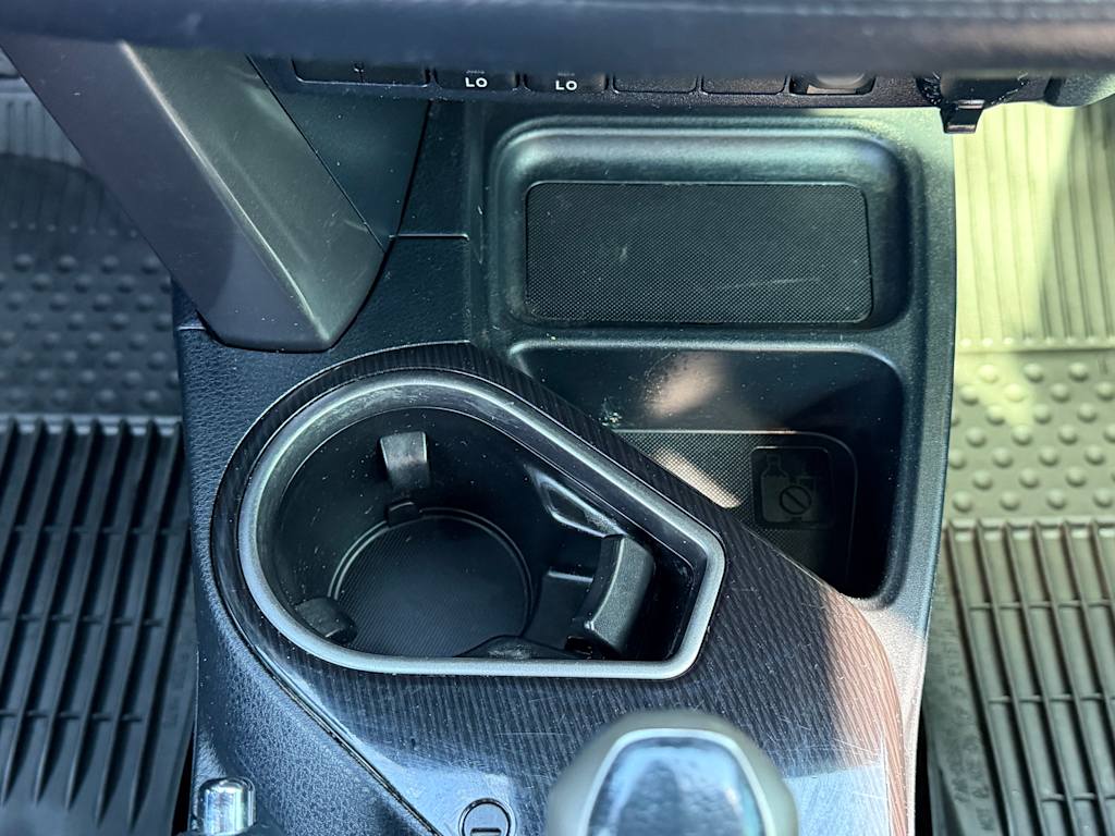 Thumbnail: 2018 Toyota RAV4 - 13