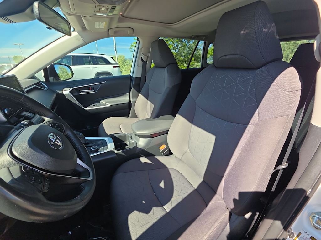 Thumbnail: 2023 Toyota RAV4 - 11