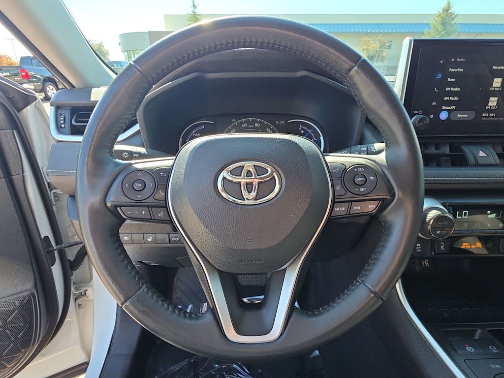 Thumbnail: 2023 Toyota RAV4 - 14