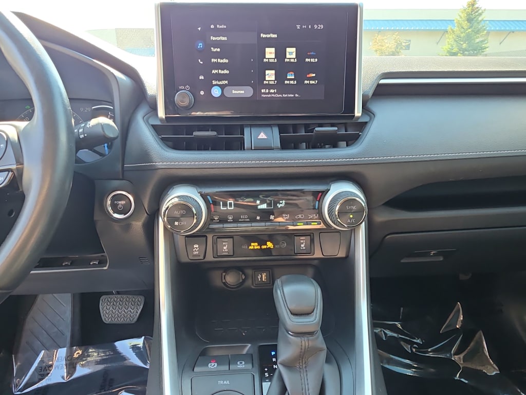 Thumbnail: 2023 Toyota RAV4 - 15