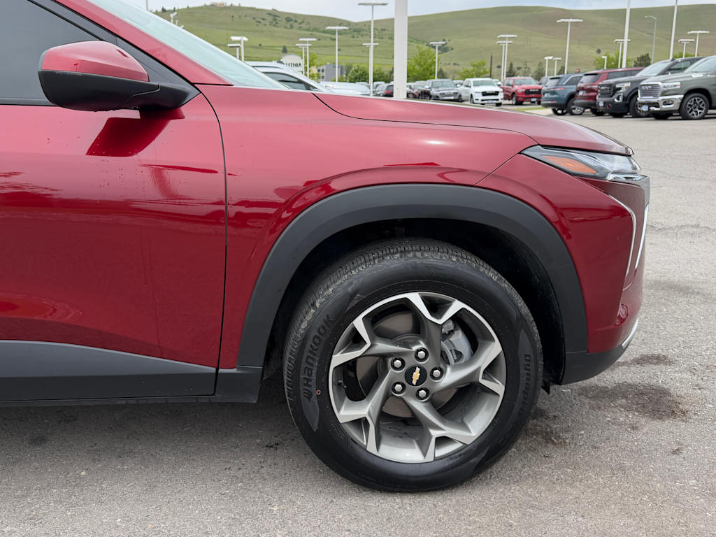Thumbnail: 2024 Chevrolet Trax - 5