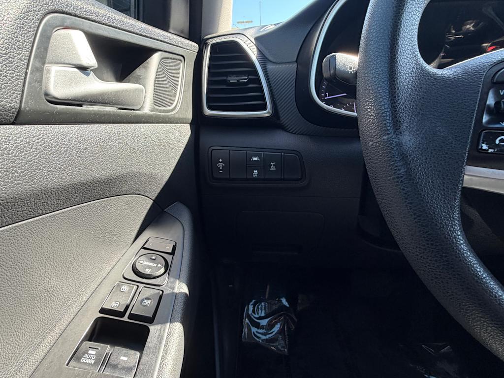 Thumbnail: 2019 Hyundai Tucson - 19