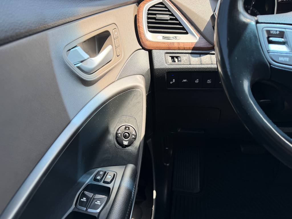 Thumbnail: 2017 Hyundai Santa Fe - 19