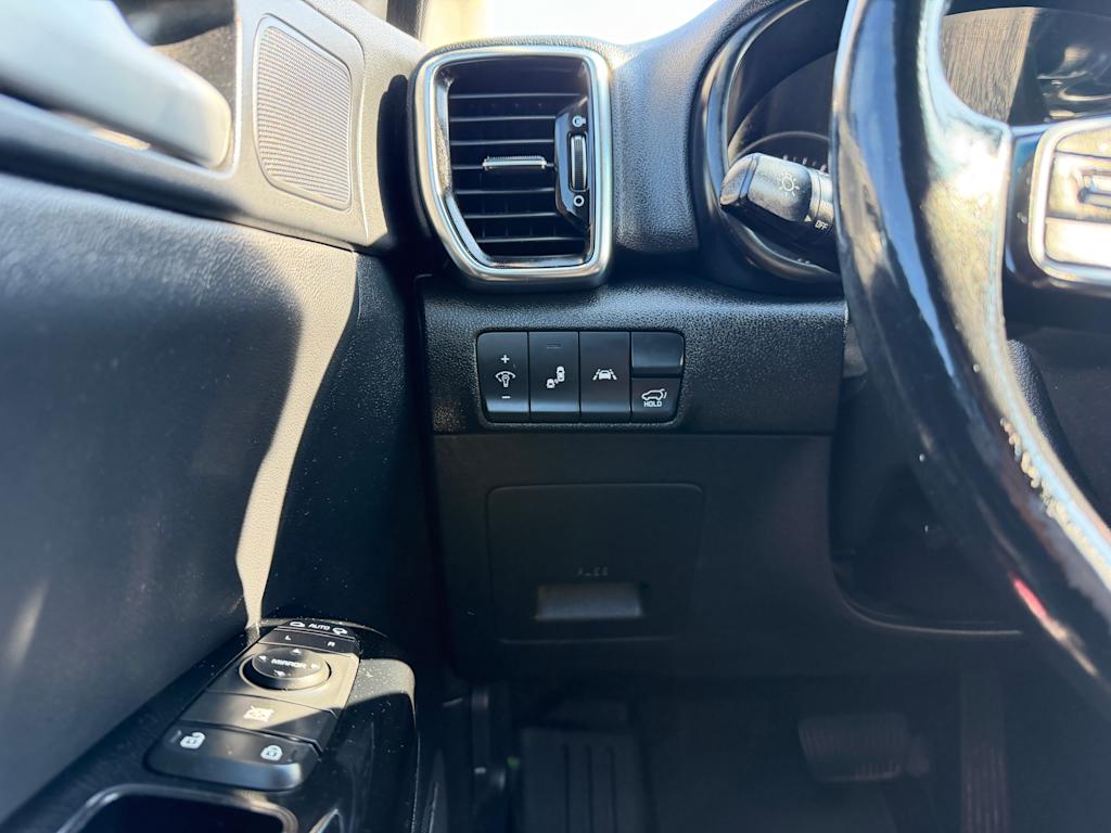 Thumbnail: 2021 Kia Sportage - 20