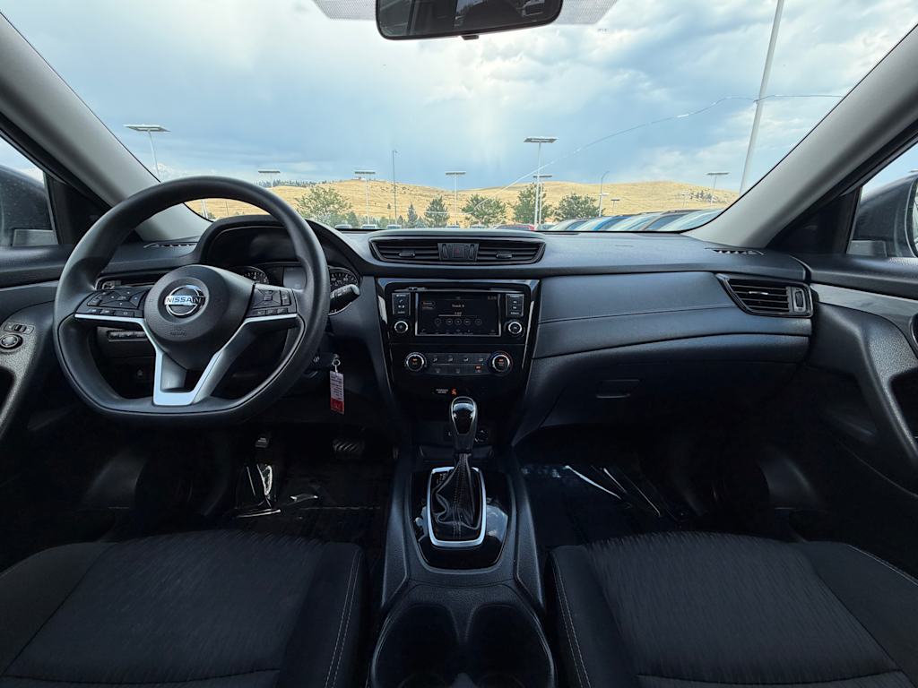 Thumbnail: 2018 Nissan Rogue - 10